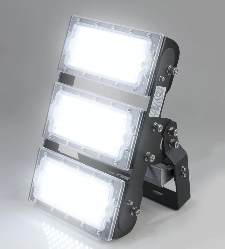 150 W Multi LED stable light, 3 modules 19,500 lumens, IP65 / D-mark