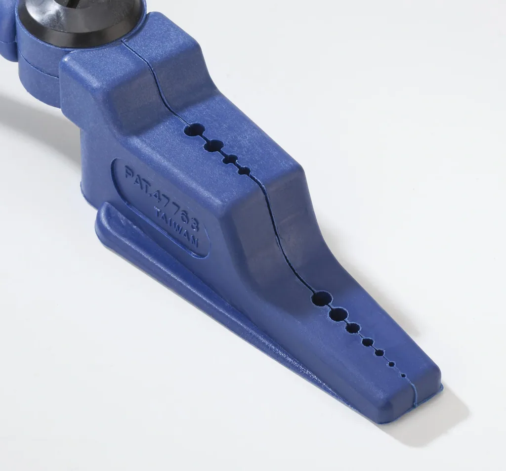 Nail holder - pliers
