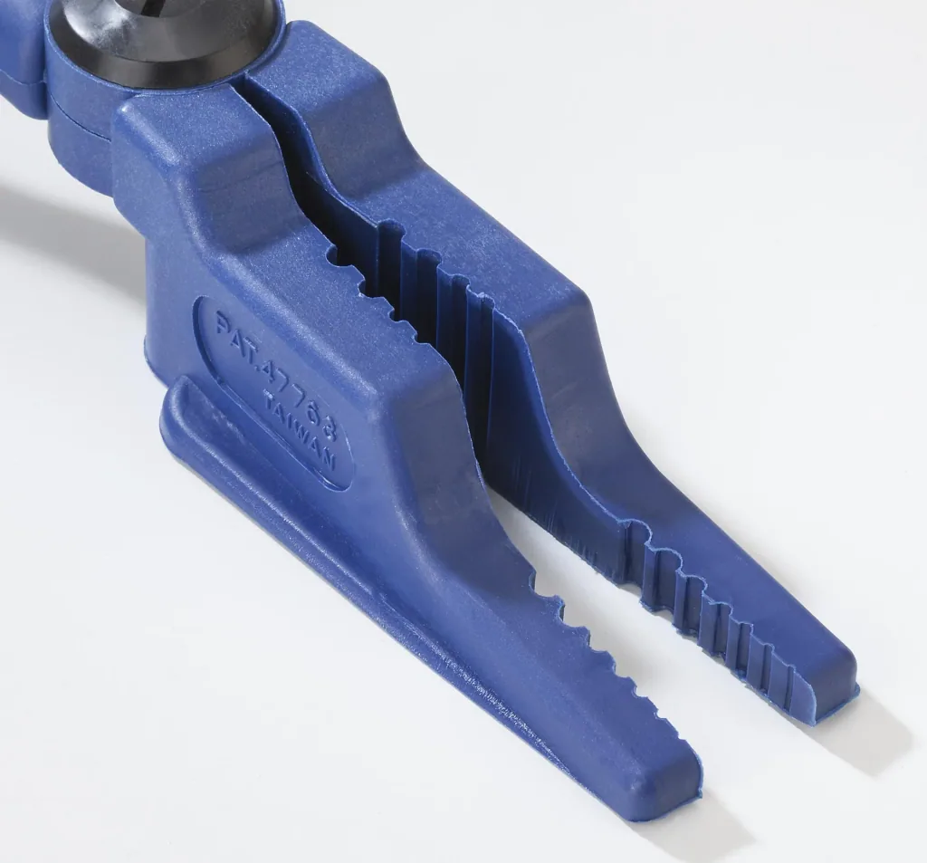 Nail holder - pliers