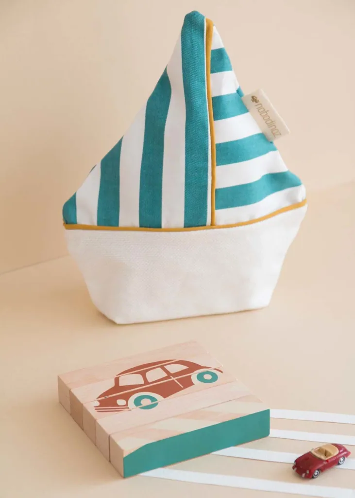 Nobodinoz houten blokken / puzzel voertuigen