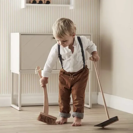 Kids Concept play houten veegset met accessoires