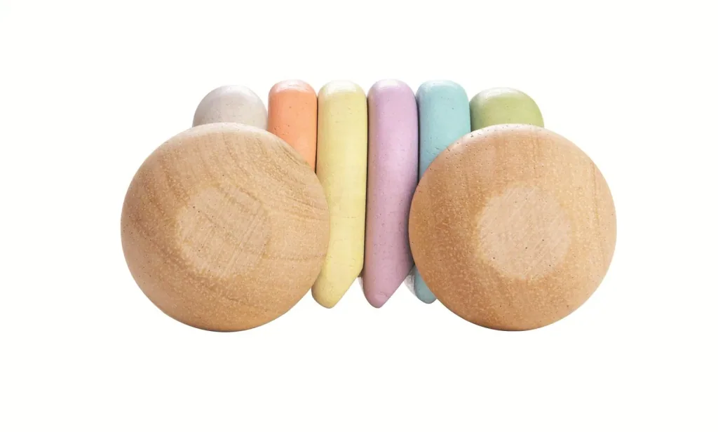 Plan Toys – Pastel babyautootje, rubberhout