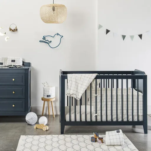 Maison Charlotte cabrio babybed Opera 70 x 140 cm donkerblauw