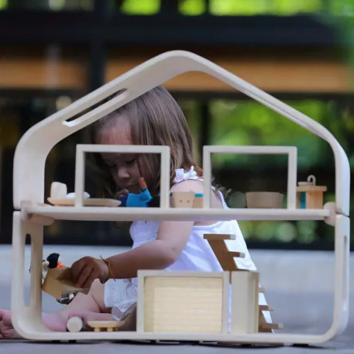 Plan Toys Modern poppenhuis gemeubileerd hout naturel