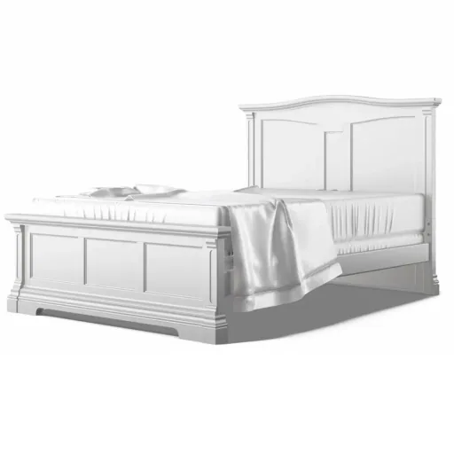 Romina Imperio bed hoofdeinde gesloten
