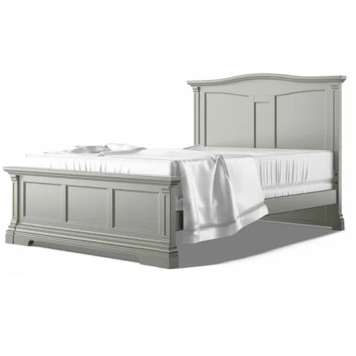 Romina Imperio bed hoofdeinde gesloten