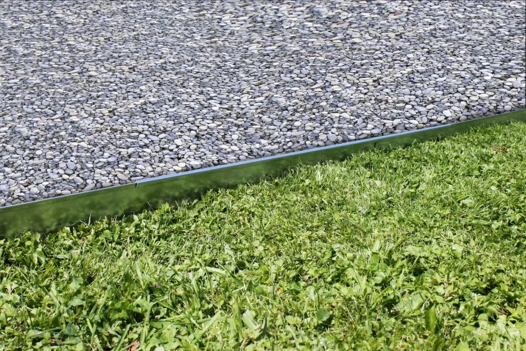 Borderrand metaal 18,5 cm x 120 cm | Gazonrand | Kantopsluiting, kleur: groen