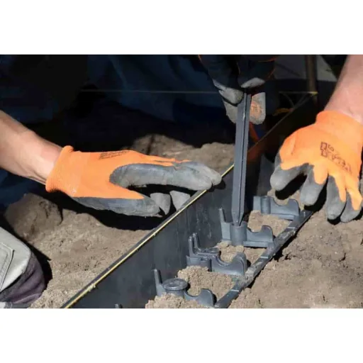 Grondnagels 25cm Zwart - Bevestiging voor Gazonrand en Worteldoek