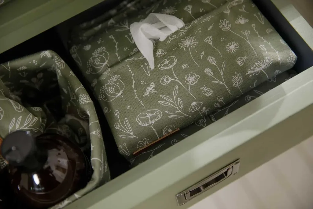 Little Dutch wet wipe boxkleed "Wild Flowers" olive