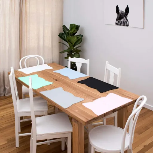 We Might Be Tiny Kinder Placemat Silicone Kat mint