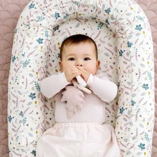 Cam Cam baby rammelaar blaadjes roze