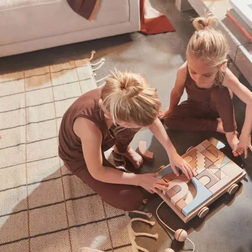 OYOY kindertapijt Rooster antraciet/crème