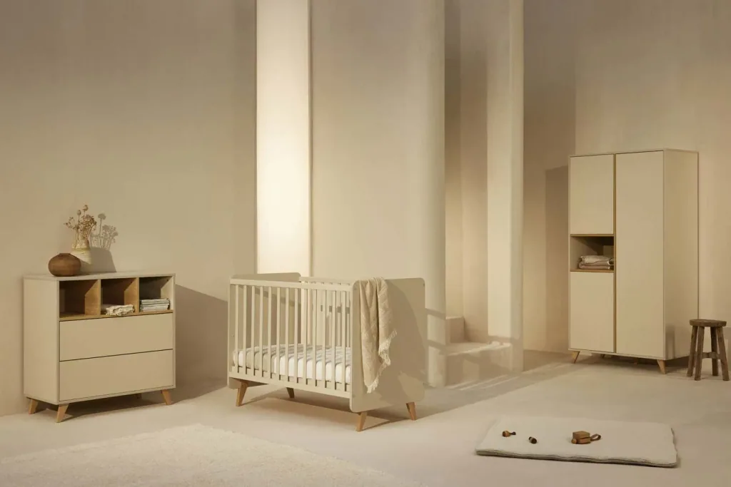 Quax Loft 3-deurs kledingkast klei