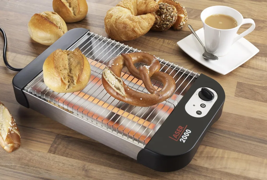 Bread roll and pretzel toaster, 600 watts - flat toaster - toaster