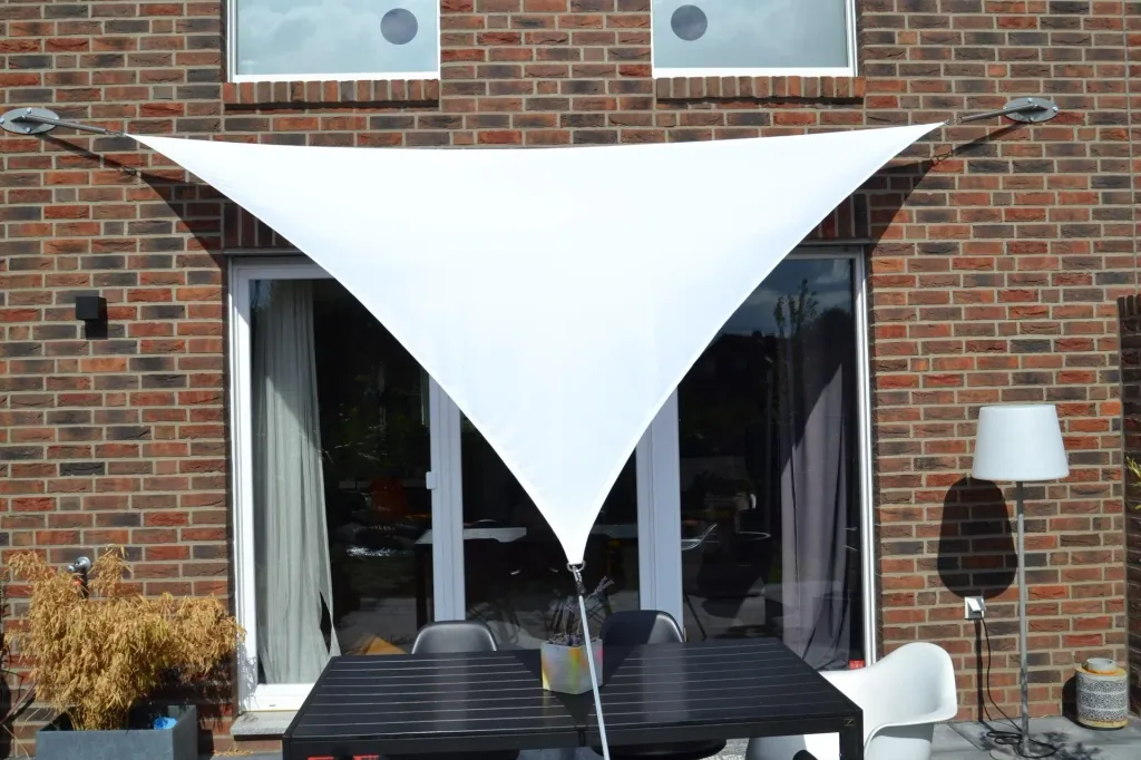 Driehoekig zonnescherm, waterafstotend, wit, 360 x 360 x 360 cm
