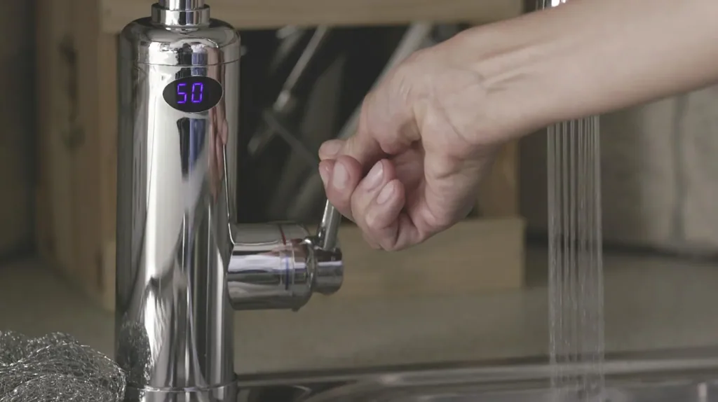 Aquadon Smart Heater, hot and cold water tap