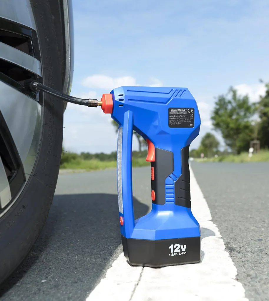 12 Volt battery-powered air pump - with work and warning light - "Hybrid"