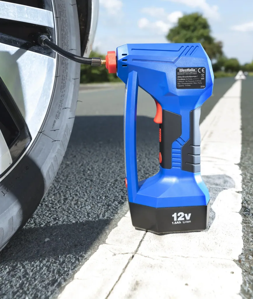 12 Volt battery-powered air pump - with work and warning light - "Hybrid"