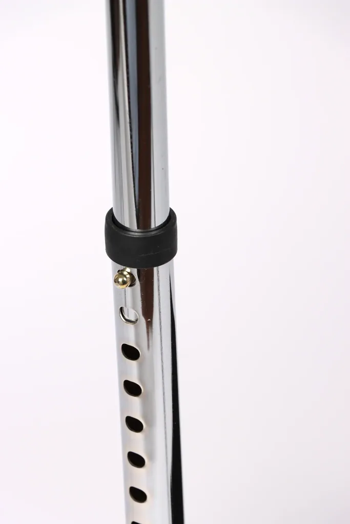 Step with height-adjustable handle, chrome, 88 - 108 cm