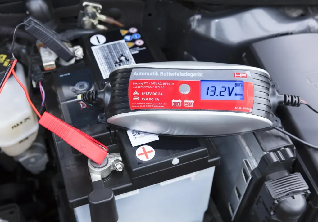 LCD-lader Smart 6/12 Volt