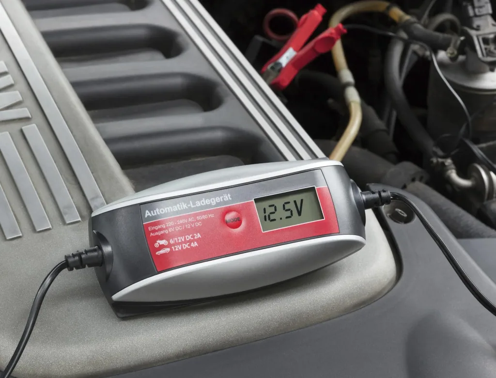 LCD-lader Smart 6/12 Volt