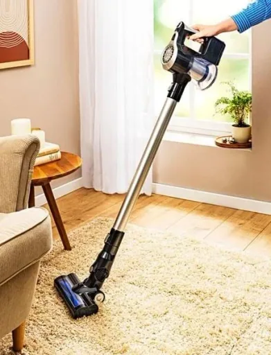 Power battery cyclone hand and floor vacuum cleaner