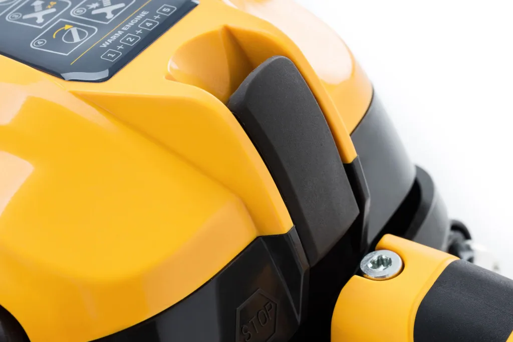 Gasoline chainsaw CS 750 - 18"