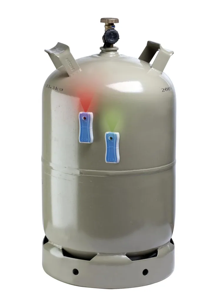 Level indicator for gas cylinders