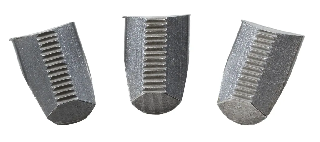 Blind riveting device attachment