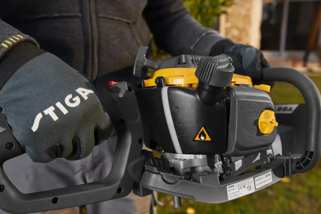Petrol hedge trimmer HT 525