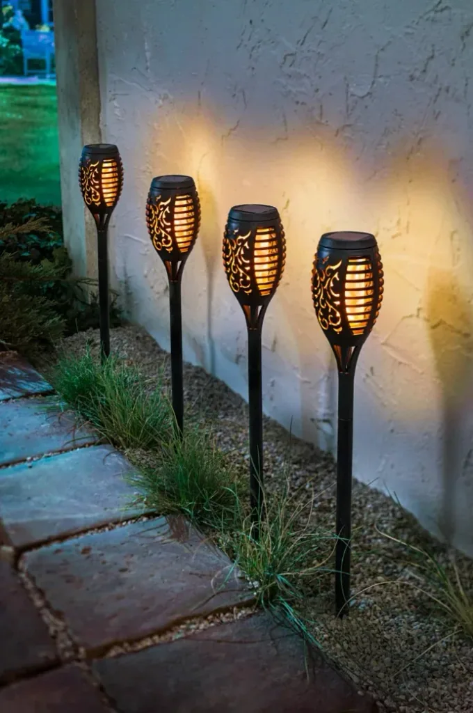 Solar tuinprikker "Flame" met montagebeugel, set van 4