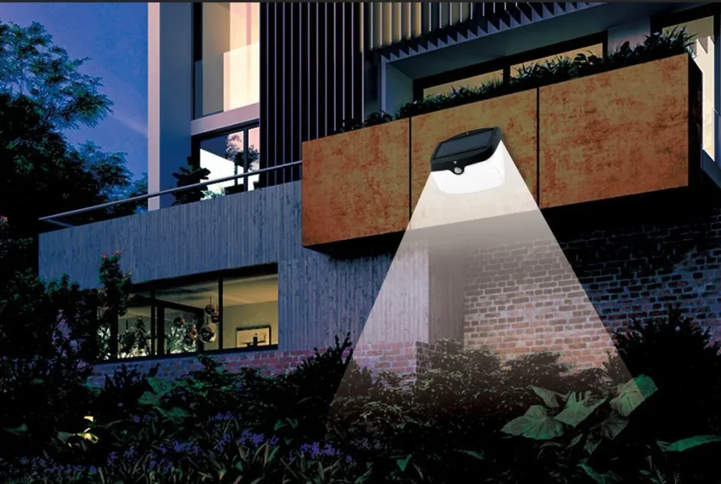 Solar wall light with motion sensor