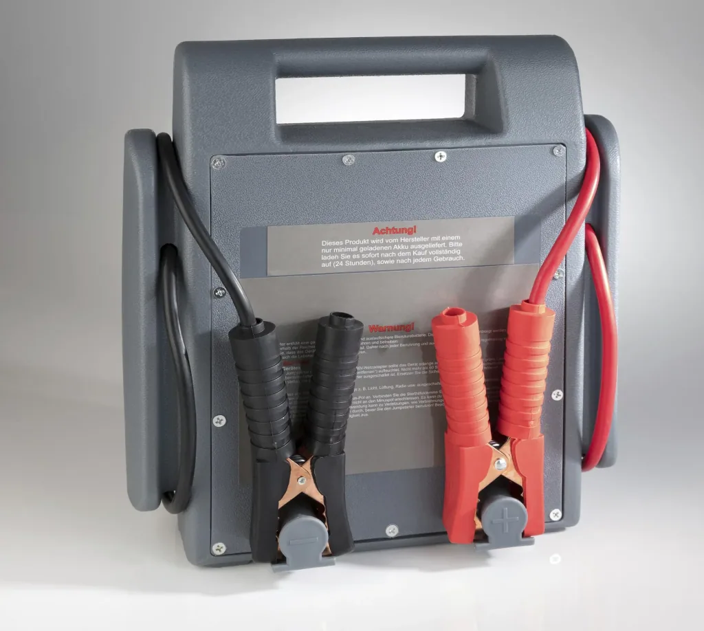 Powerpack 900 A - 15 AH - 12 Volt - 3 in 1 - Jump Starter - Work Light - Energy Station
