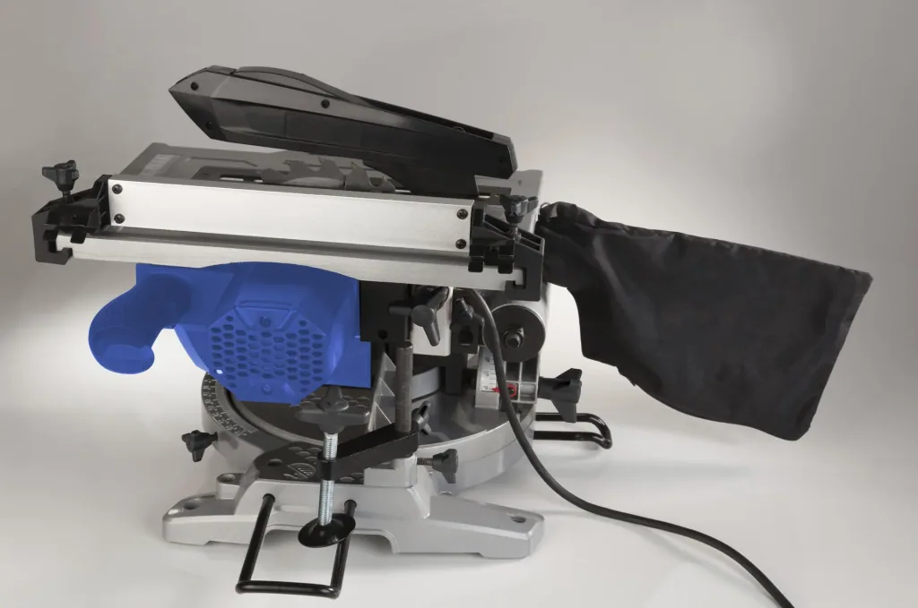 Tafel-afkort- en verstekzaag TKG 210/30, 1200 watt