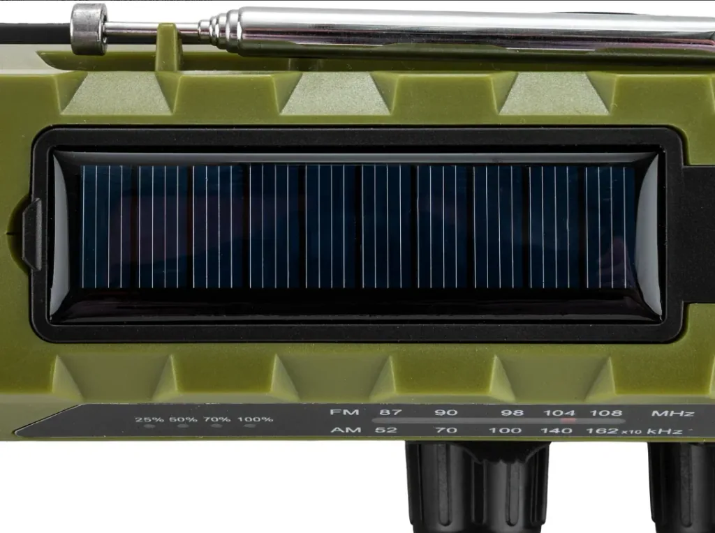 Crank radio multifunction