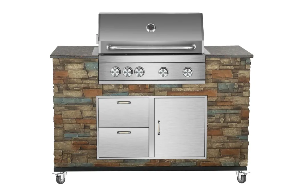Buitenkeuken met ingebouwde grill