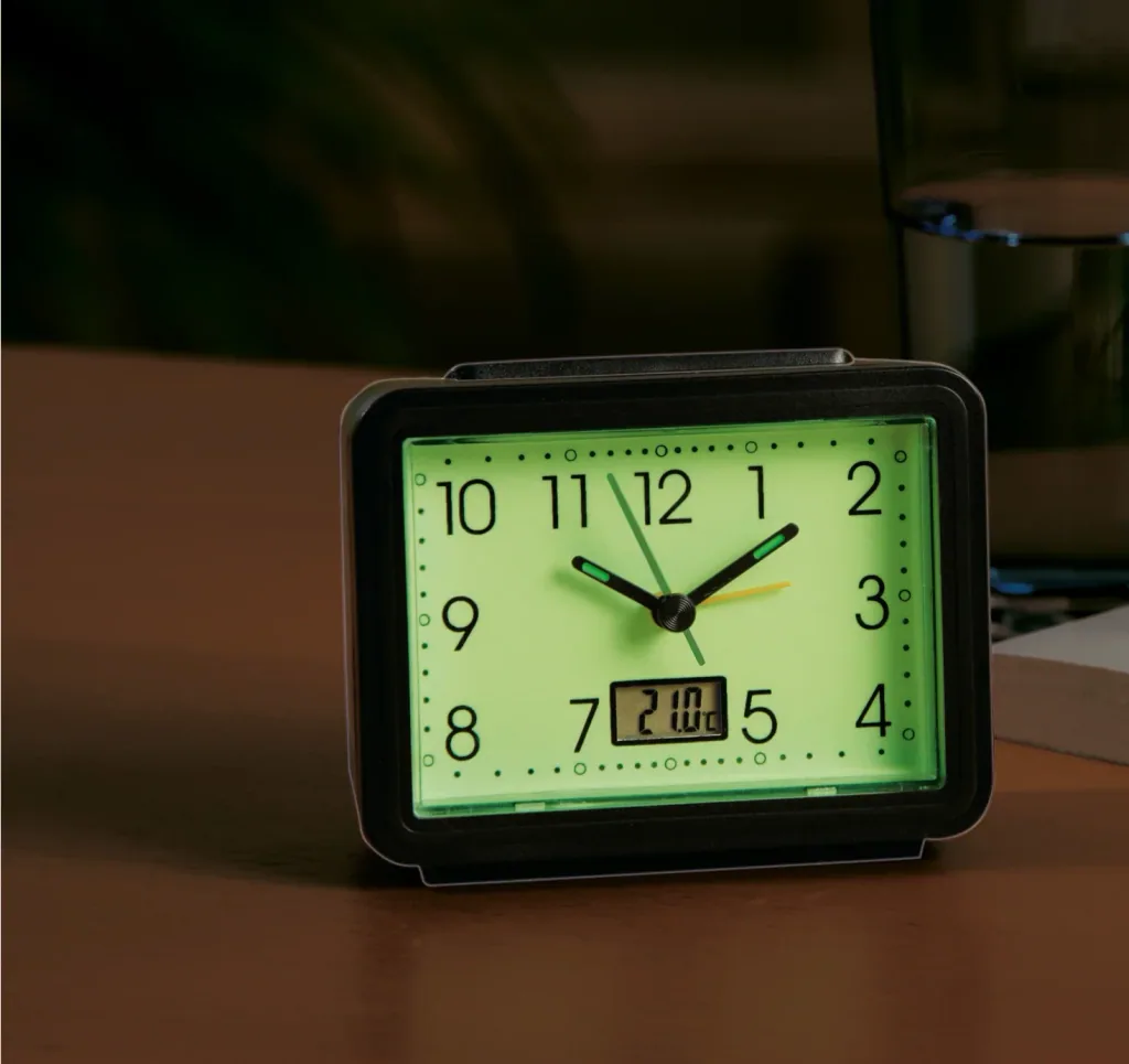 Alarm clock luminous, with temperature display, rectangular