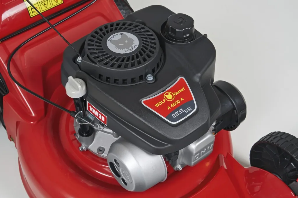 Petrol lawn mower with self-propelled drive - A 4600 A