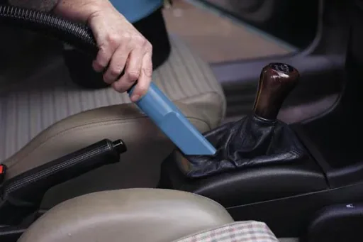 Car vacuum cleaner 12 Volt/ 120 Watt
