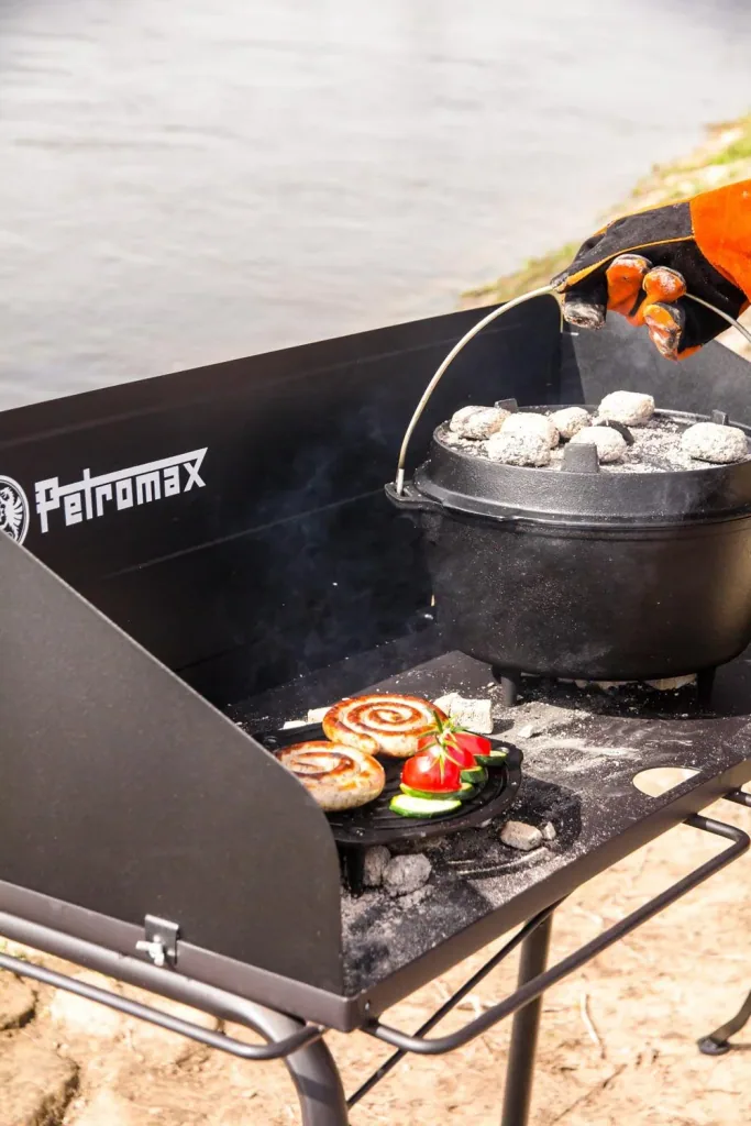 Dutch oven table