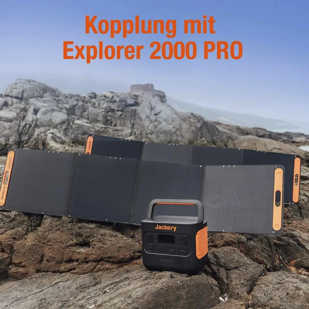 Foldable solar panel SolarSaga 200