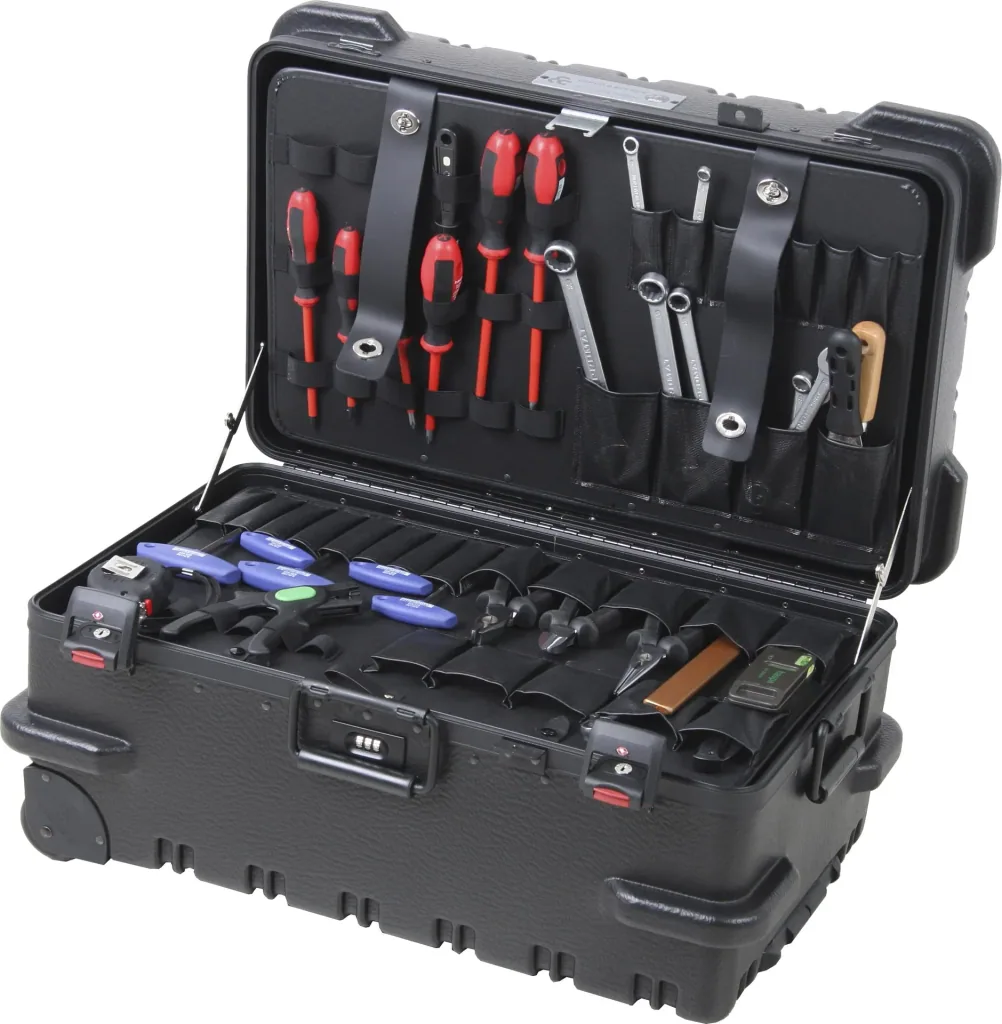 Tool case CHICAGO CASE 5540, 72 liters, shatter-proof with integrated roller system