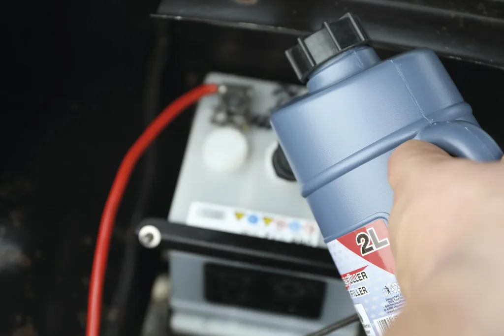 Battery filler, 2 liters
