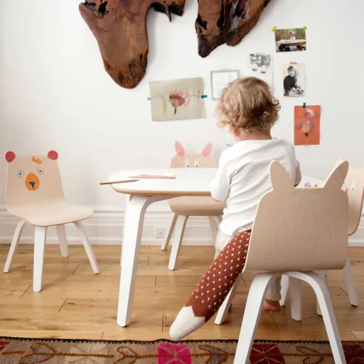 Oeuf kinderstoel beer walnoot met wit