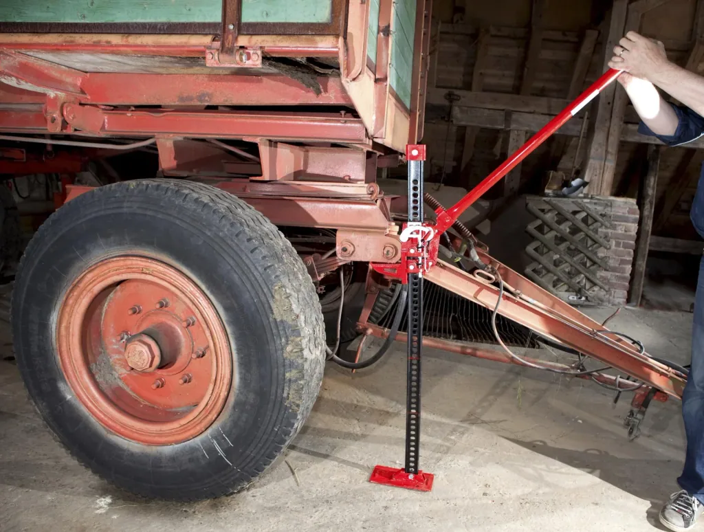 All-purpose jack "agri Shop" up to 2 t load capacity, free credit card multi-tool