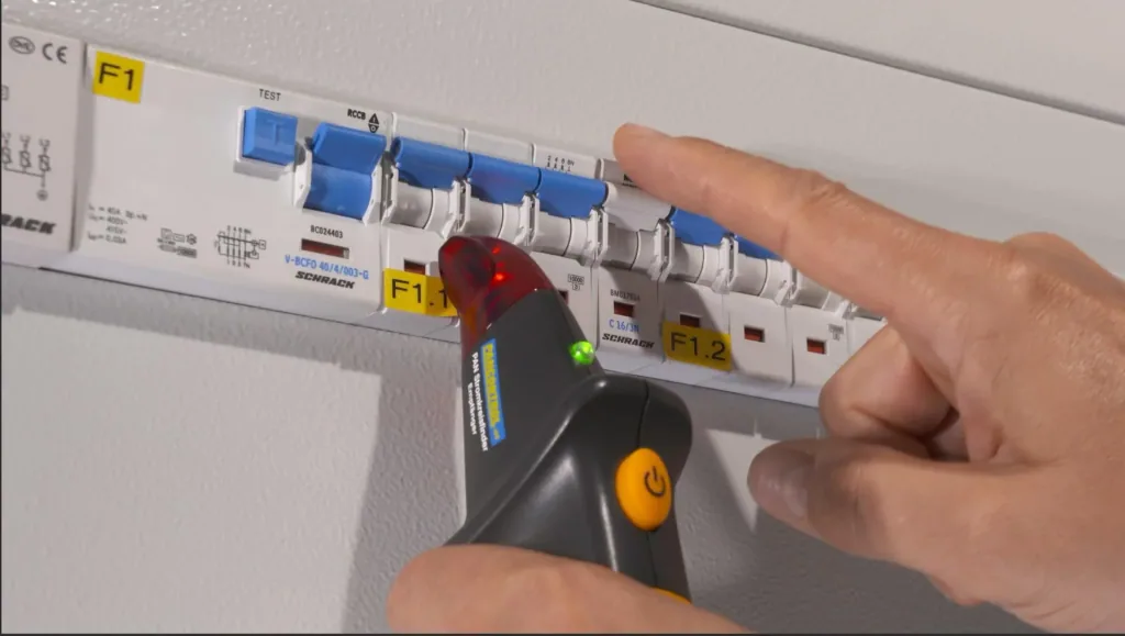 PAN electronic circuit finder and FI tester