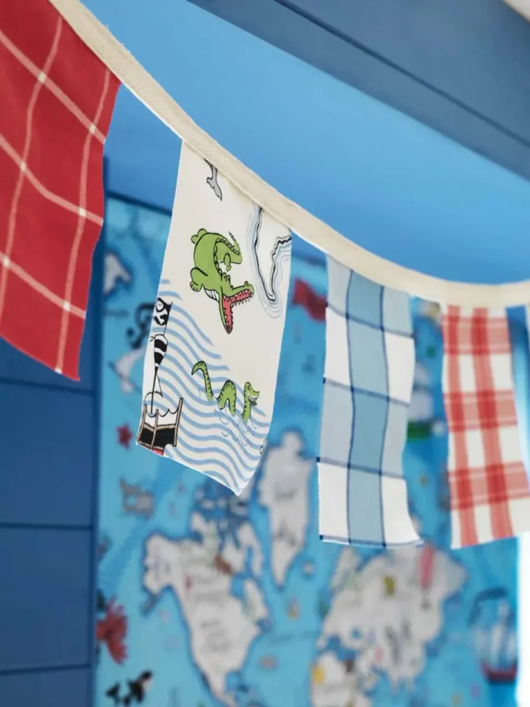 Little Sanderson Abracazoo motief stof wereldkaart crème
