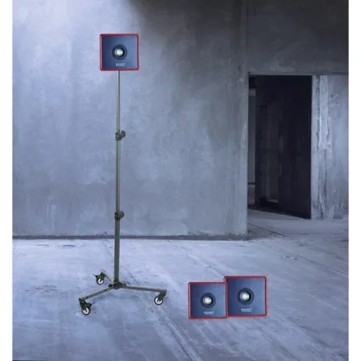 Tripod with wheels 1 to 1.9 meters