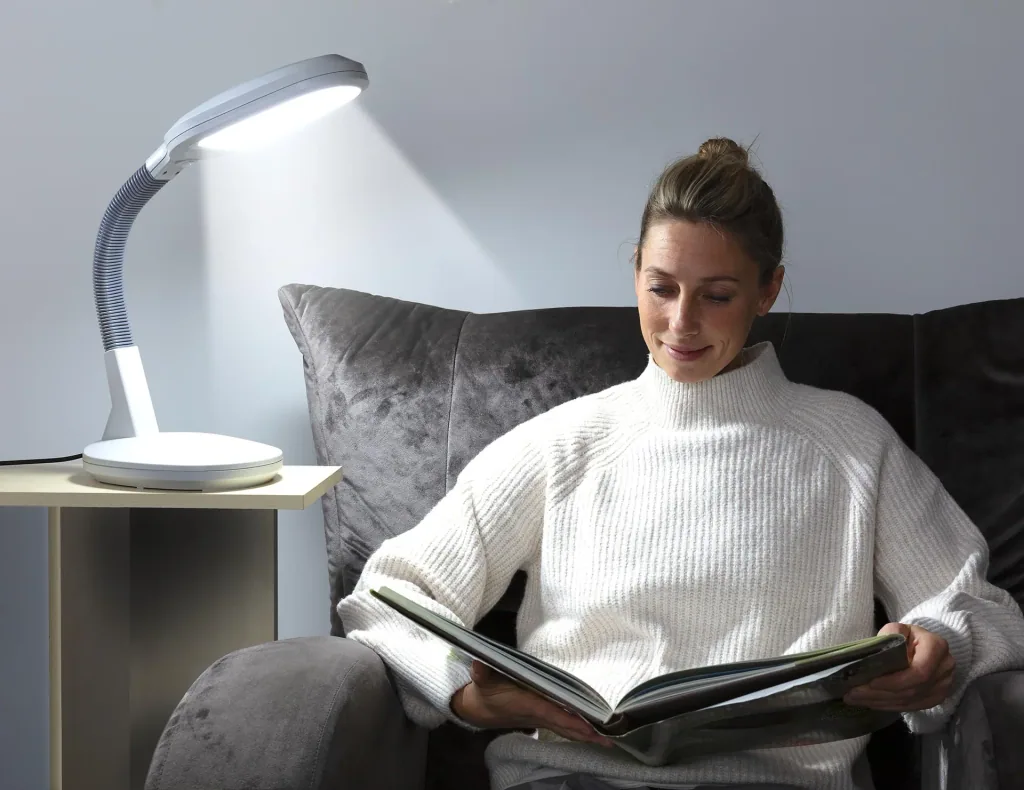 Daylight LED table lamp