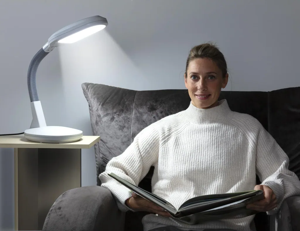 Daylight LED table lamp